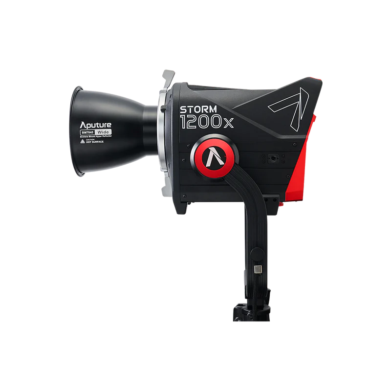 APUTURE COB STORM 1200x